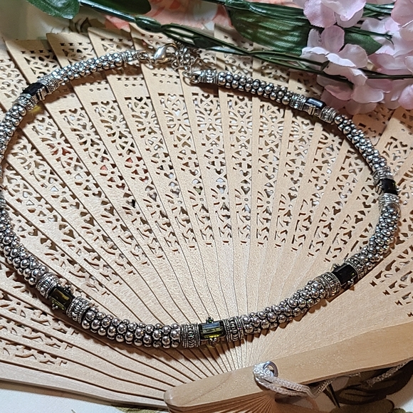 Runway Necklace for sale today - Picture 3 of 11